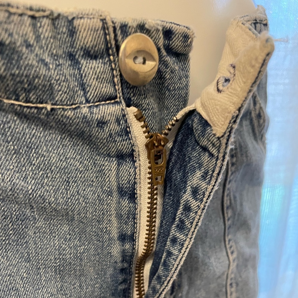Gap Jean shorts size 8 - Picture 9 of 12